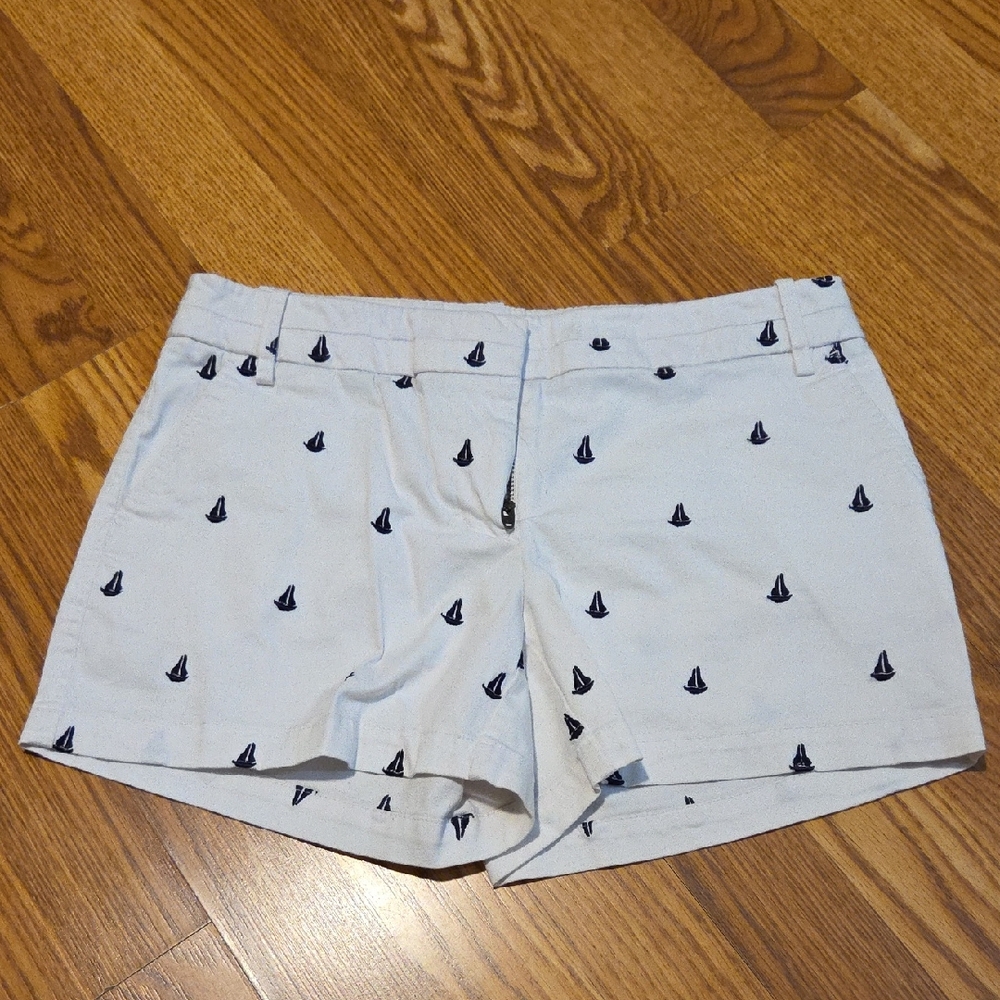 British Khaki White Shorts with Navy Sailboat